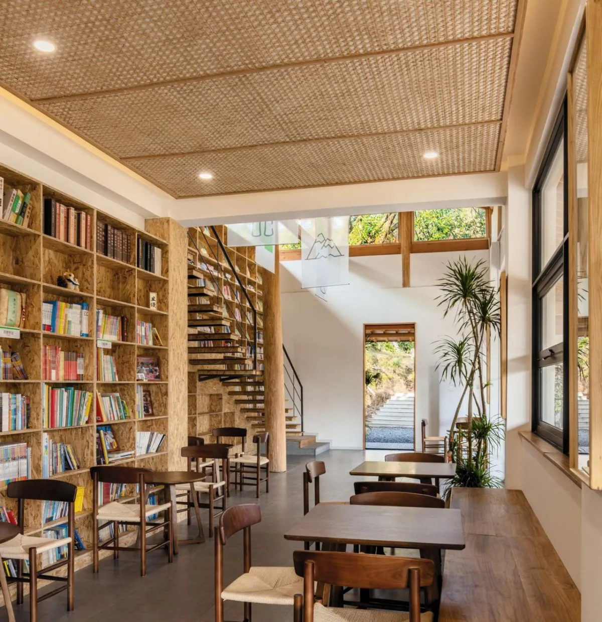 BIM建筑|大沙里乡村咖啡书屋 / 之行建筑