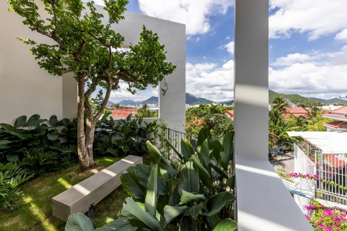 BIM建筑|天空花园别墅 / Pham Huu Son Architects