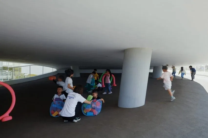 BIM建筑|彩色的海南岛学校建筑“赞美创造力”