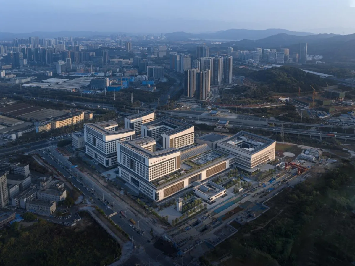 BIM建筑|深圳市中医院光明院区 / 孟建民团队