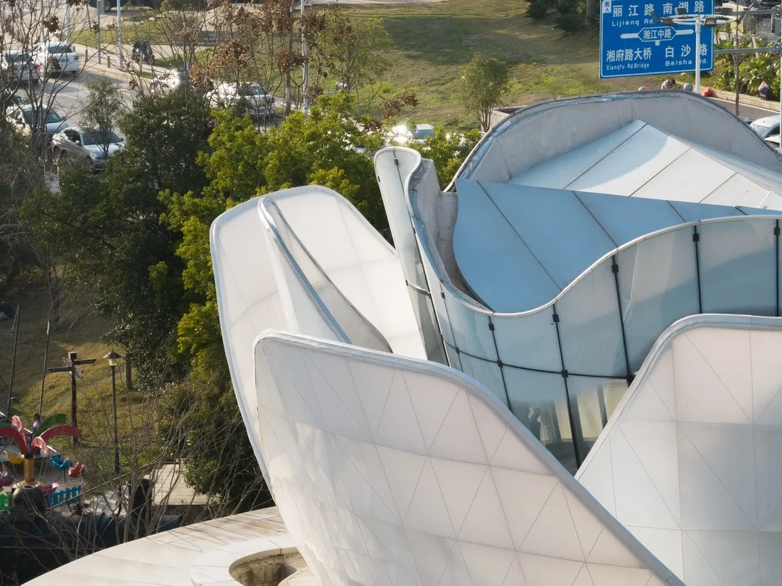 BIM建筑|整体可动的动态建筑：长沙“湘江之眼” / 朱培栋-line+建筑事务所