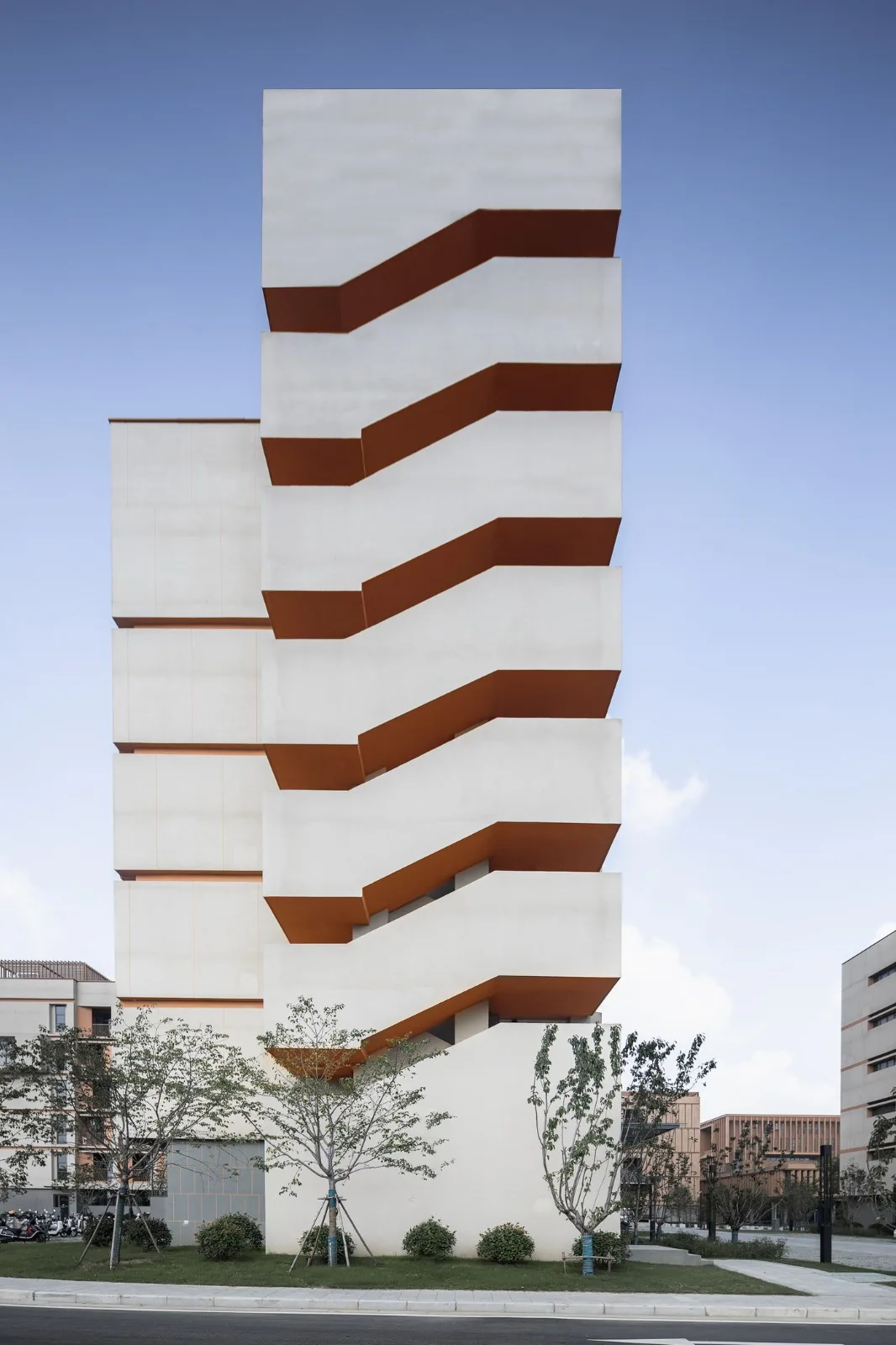 BIM建筑|江苏省梅村高级中学空港分校 / 华南理工大学建筑设计研究院