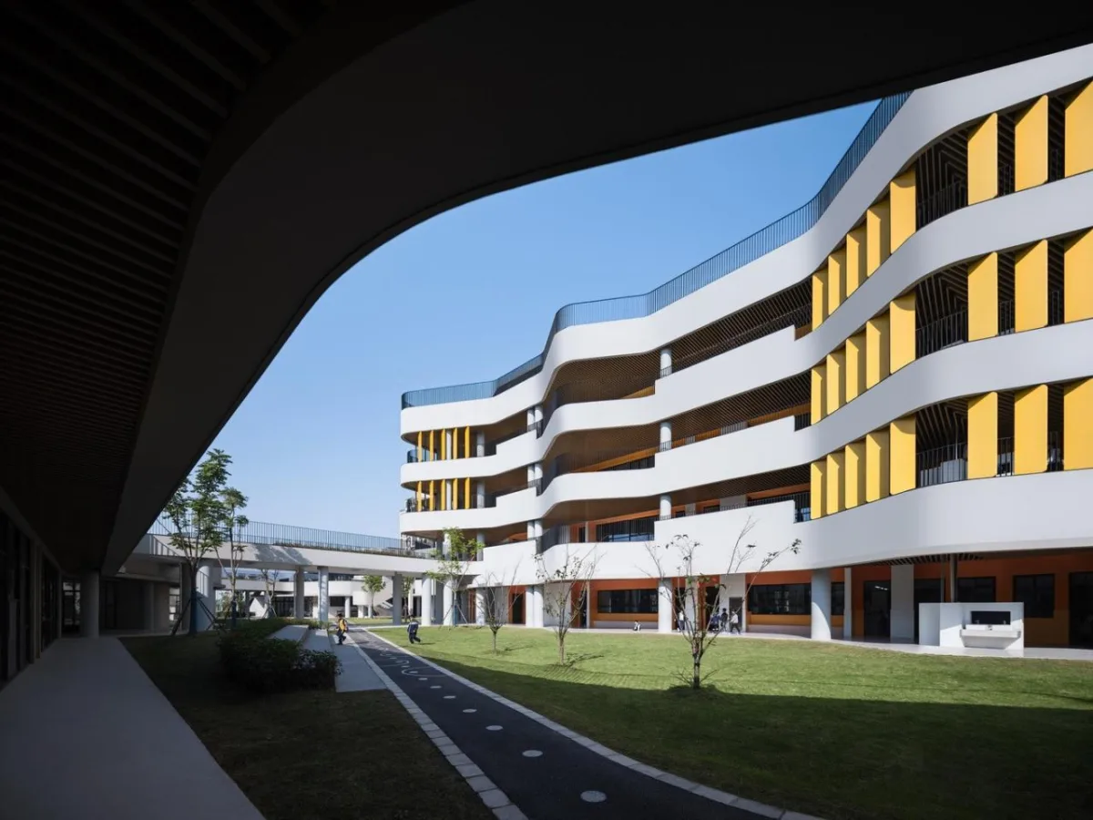 BIM建筑|上海师范大学附属青浦实验学校 / BAU建筑城市设计事务所