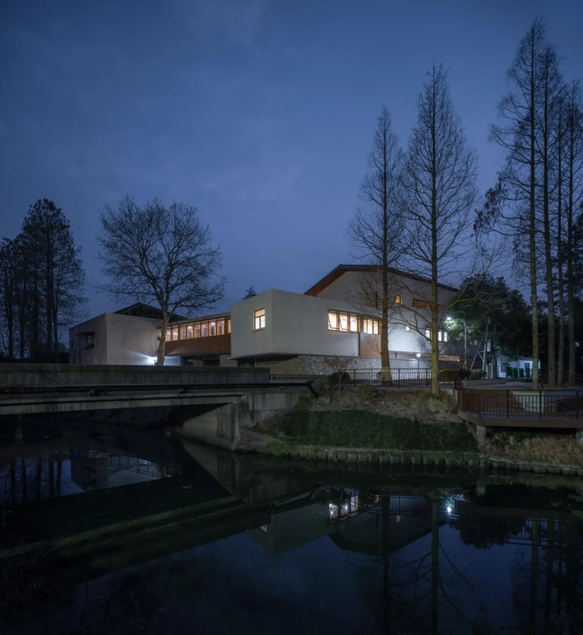BIM建筑|龙南村党群中心 / 森上建筑