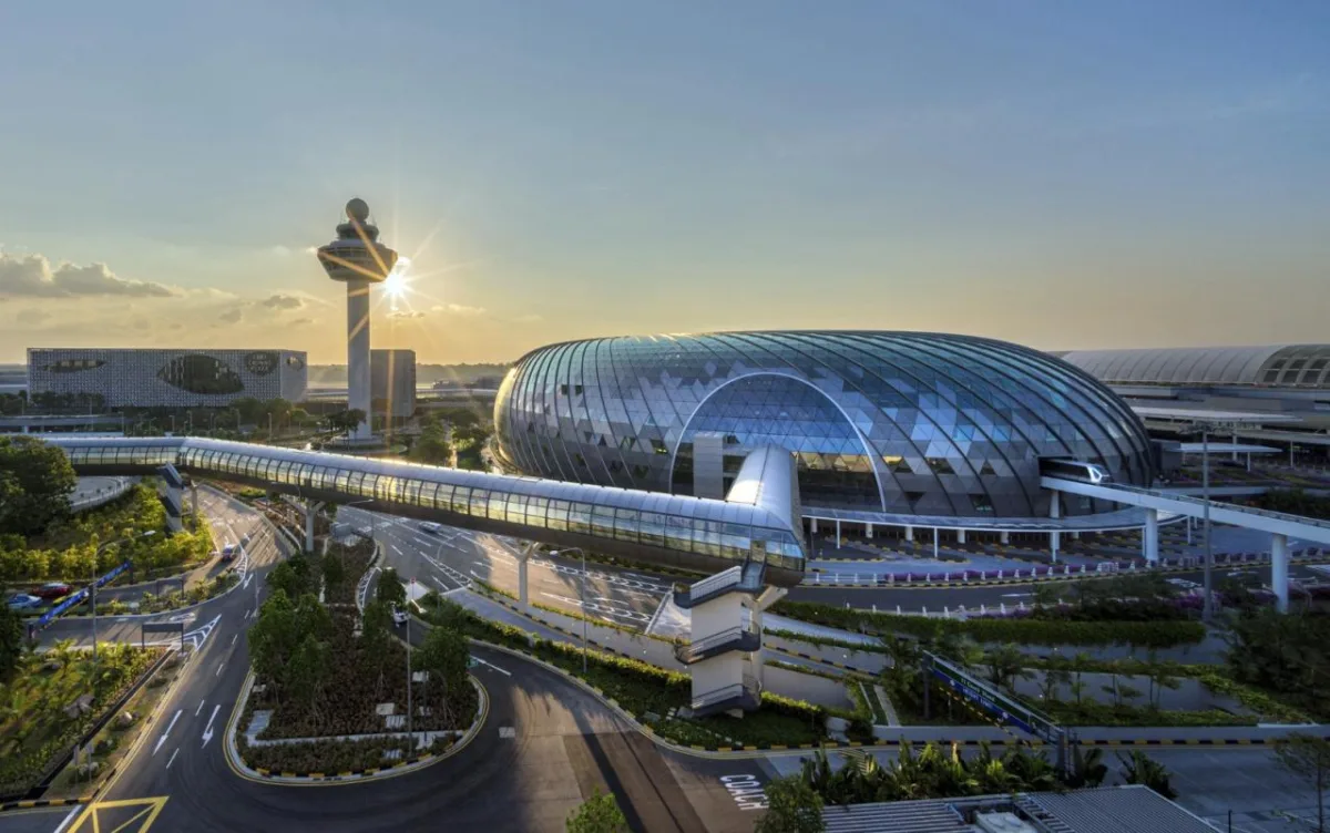 BIM建筑|铂瑞雅居与新加坡艾迪逊酒店 / 萨夫迪建筑事务所
