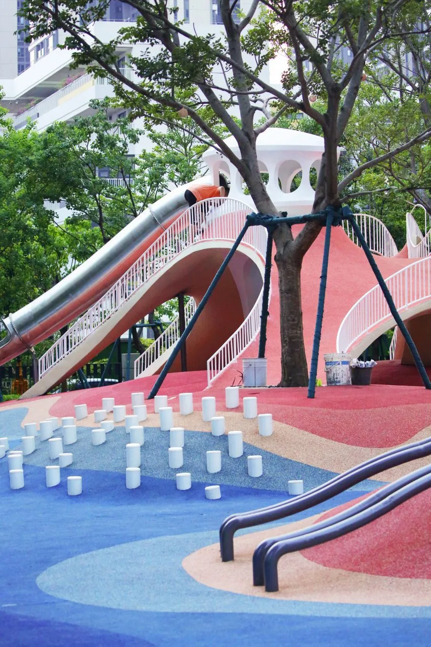 BIM建筑|喜随工作室设计“洞穴般的”游戏空间
