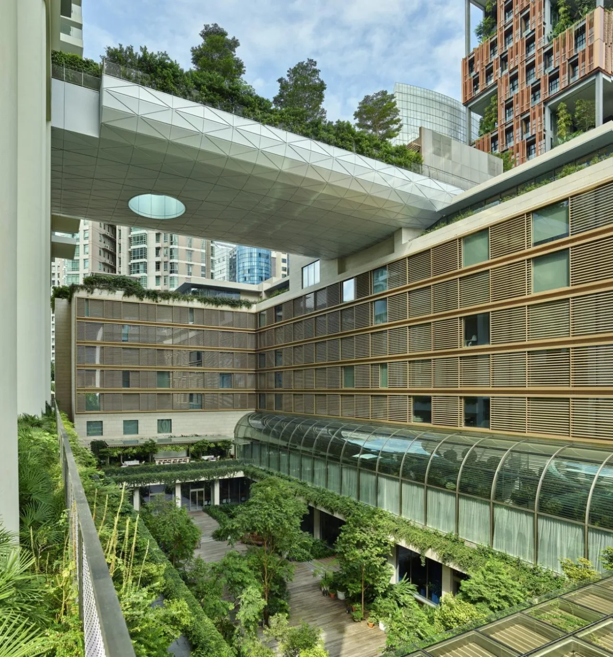 BIM建筑|铂瑞雅居与新加坡艾迪逊酒店 / 萨夫迪建筑事务所