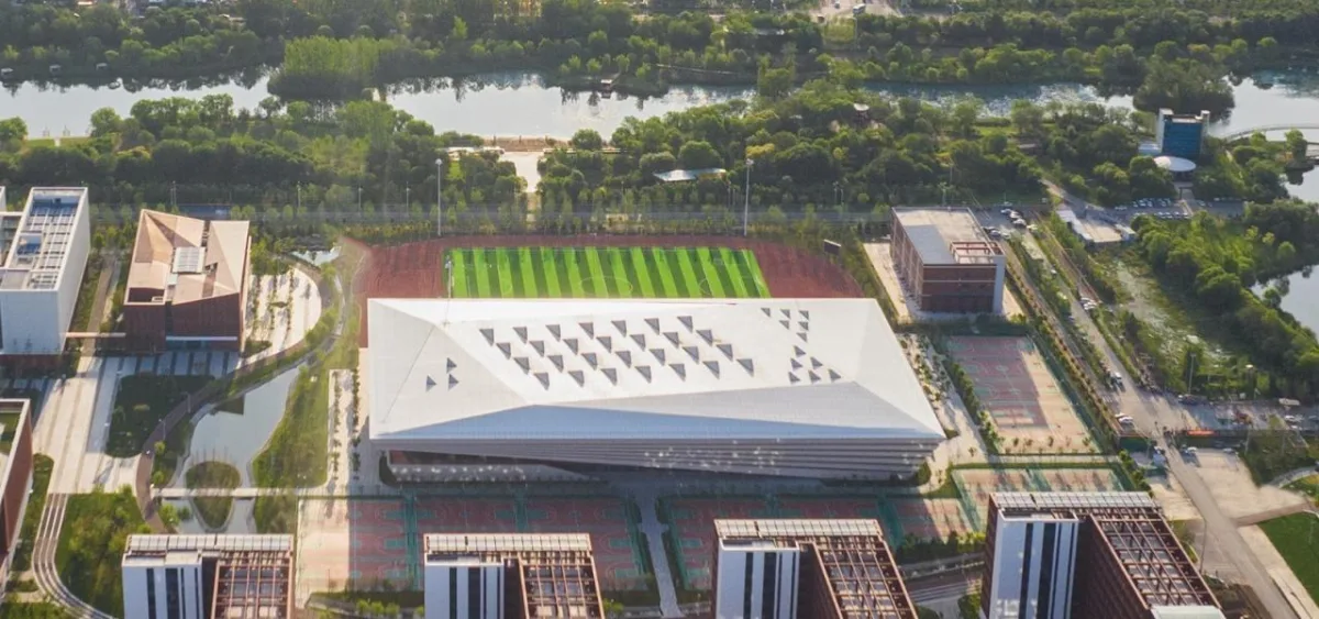 BIM建筑|白鹭齐飞 湿地展翼：渤海科技大学体育馆 /中科院建筑设计研究院有限公司