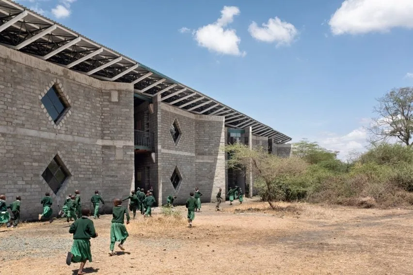 BIM建筑|建筑先锋顾问公司在坦桑尼亚学校使用当地材料