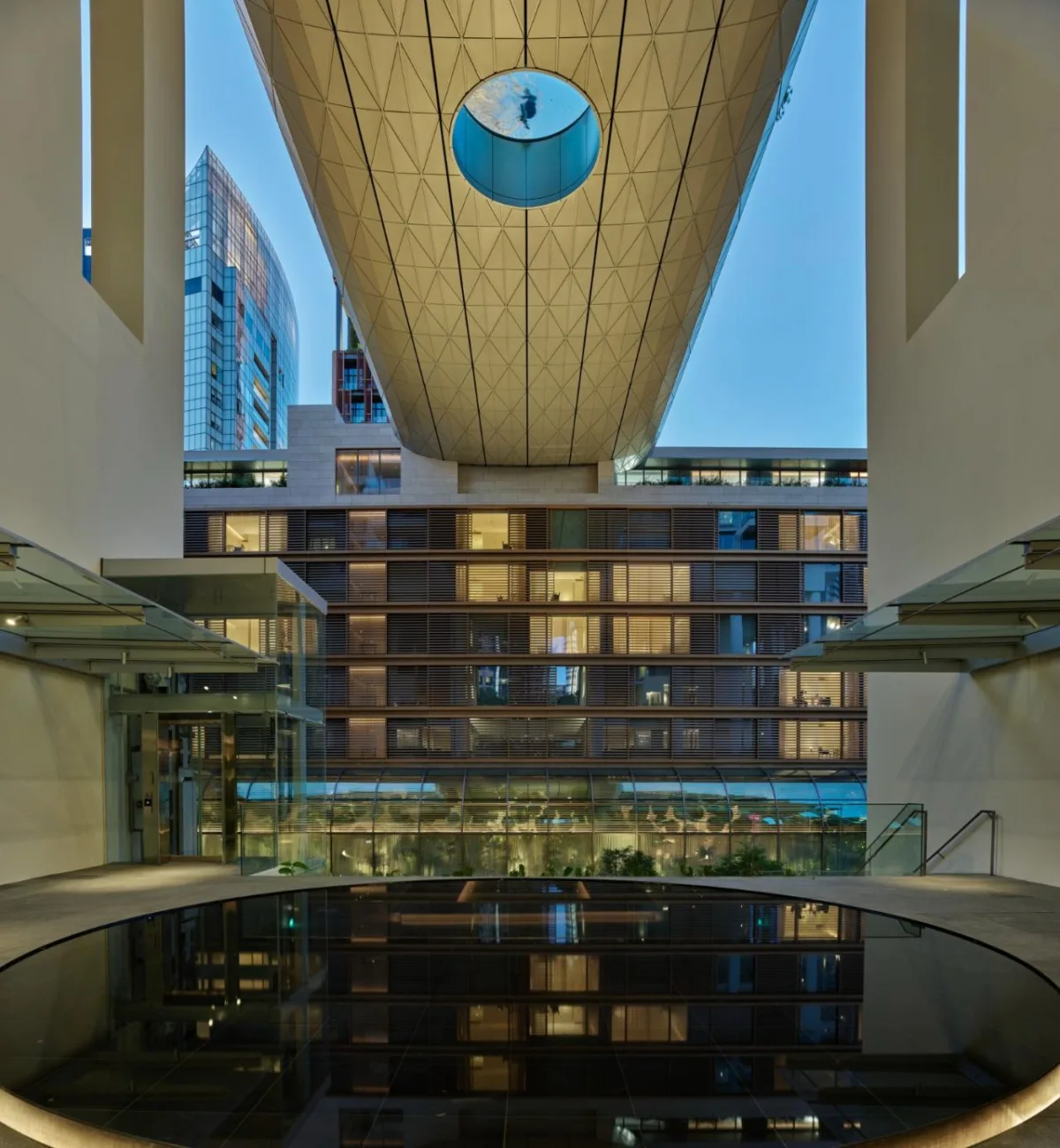 BIM建筑|铂瑞雅居与新加坡艾迪逊酒店 / 萨夫迪建筑事务所