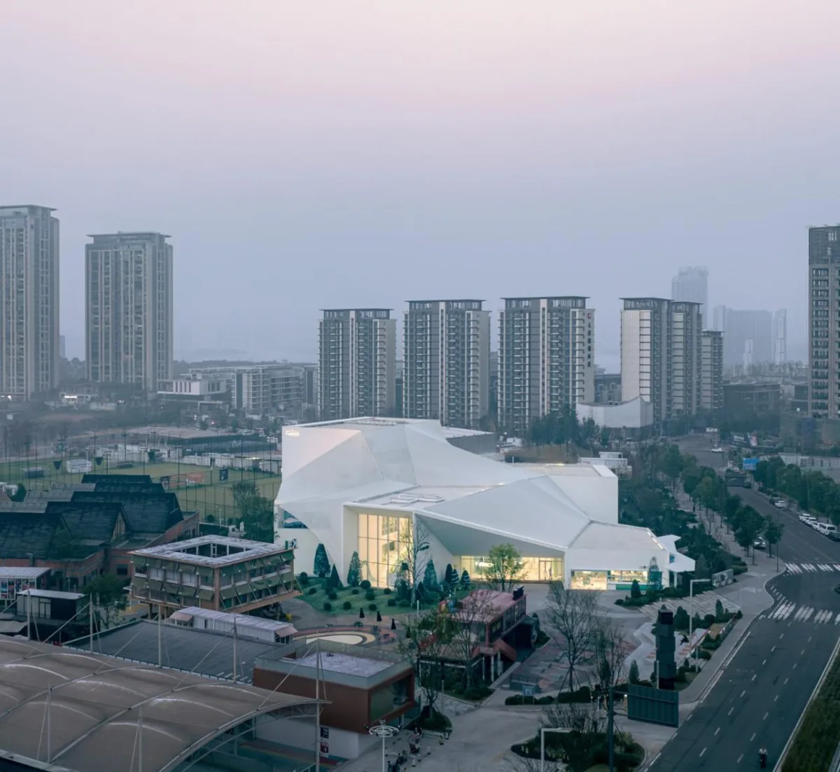 BIM建筑|麓湖一片森林儿童博物馆 / 大料建筑