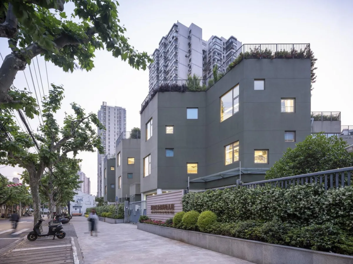 BIM建筑|静安余姚路幼儿园分部 / 刘宇扬建筑事务所