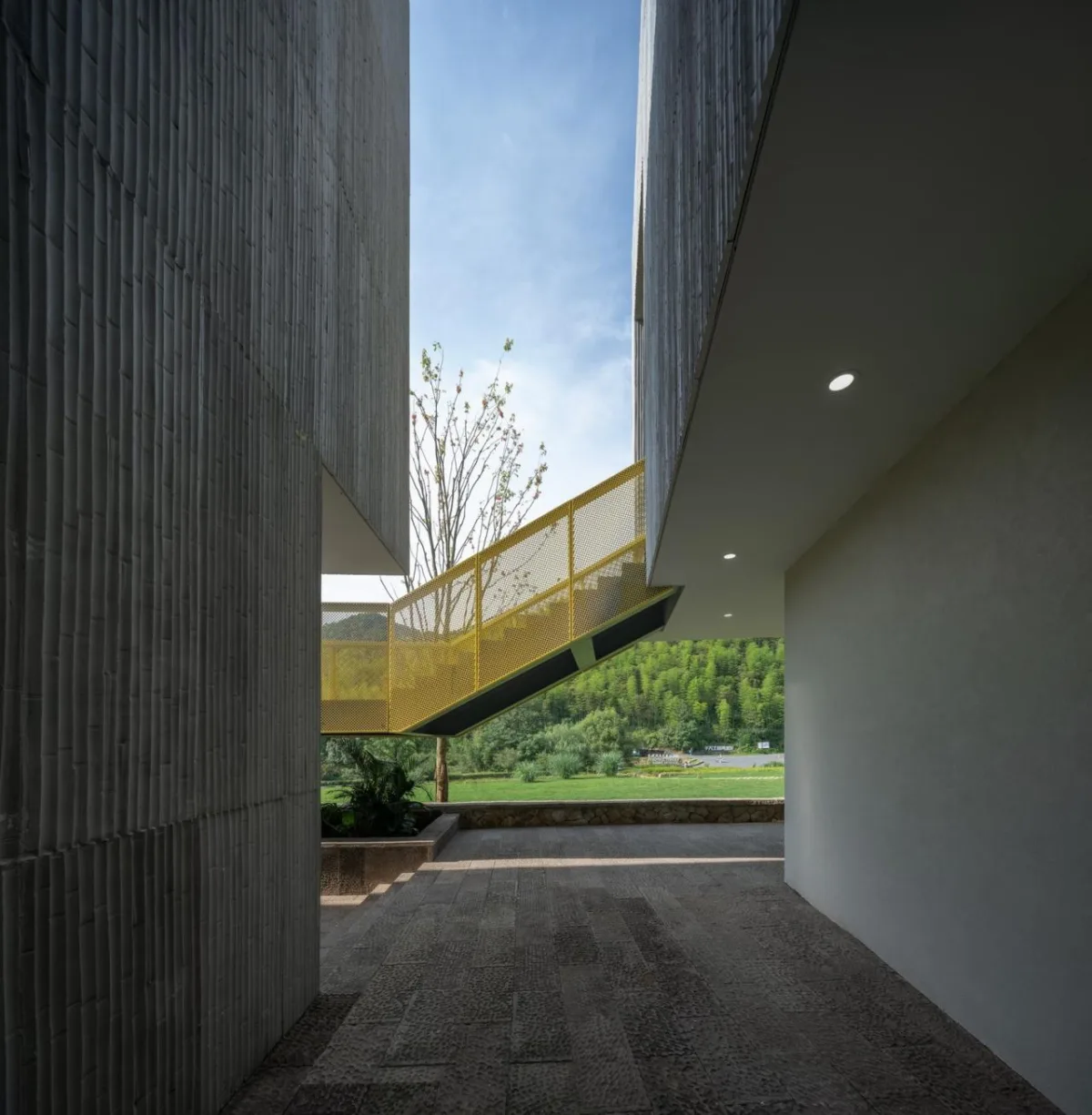 BIM建筑|基于空间叙事的乡村建筑改造实践探索 / 上海交通大学设计学院杜春宇团队