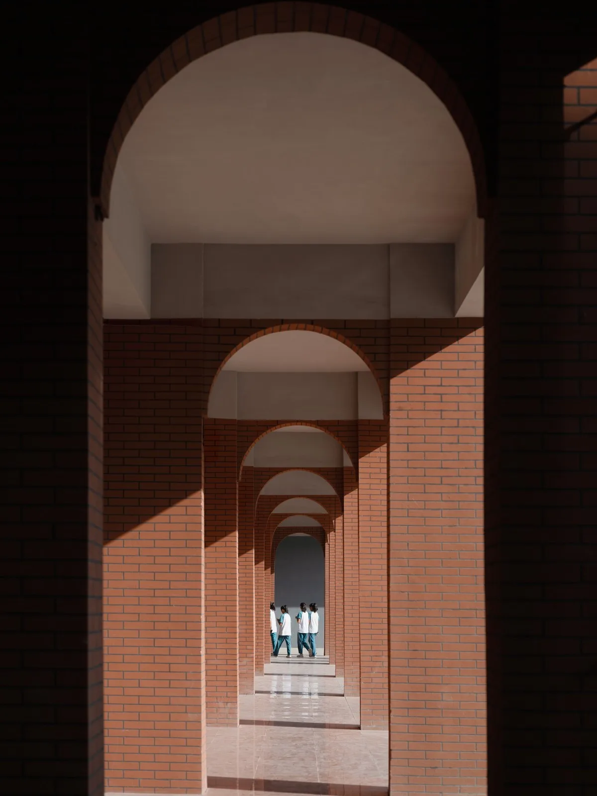 BIM建筑|华山中学博古其校区 / 荣朝晖工作室