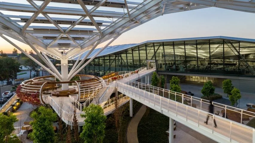 BIM建筑|英伟达建造光伏板树状网格工作空间