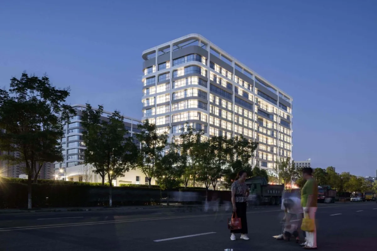 BIM建筑|去医院化：一座温暖的白色城堡-安康市高新医院 / UUA建筑师事务所