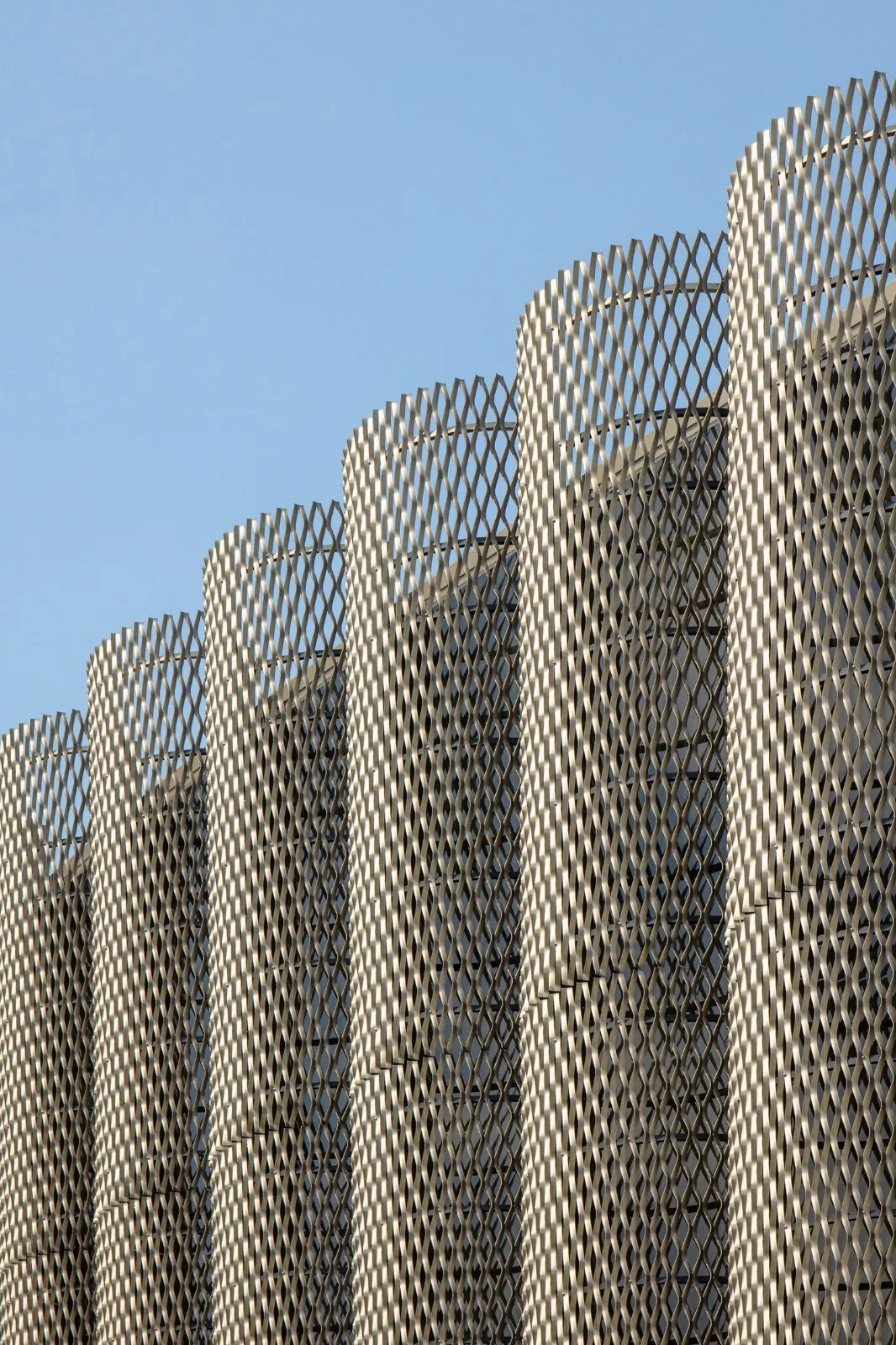 BIM建筑|芝加哥公园区总部和体育馆 / John Ronan Architects