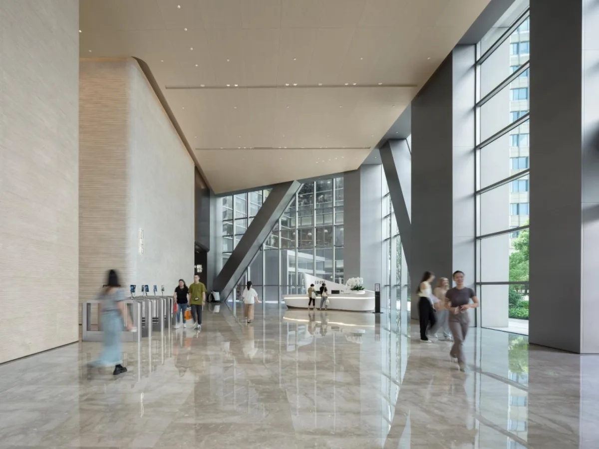 BIM建筑|在上海市中心营造“垂直城市绿洲”：LuOne凯德晶萃广场 / 萨夫迪建筑事务所