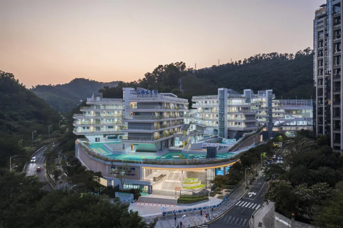 BIM建筑|“上山”校园：深圳福田实验教育集团侨香学校·北校区 / 申都设计