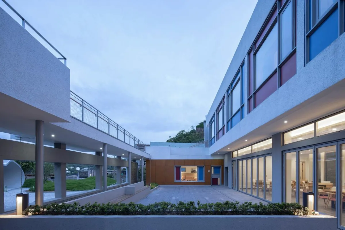 BIM建筑|孤岛浮舟：舟山柴山岛托老所 / 孟凡浩-line+建筑事务所
