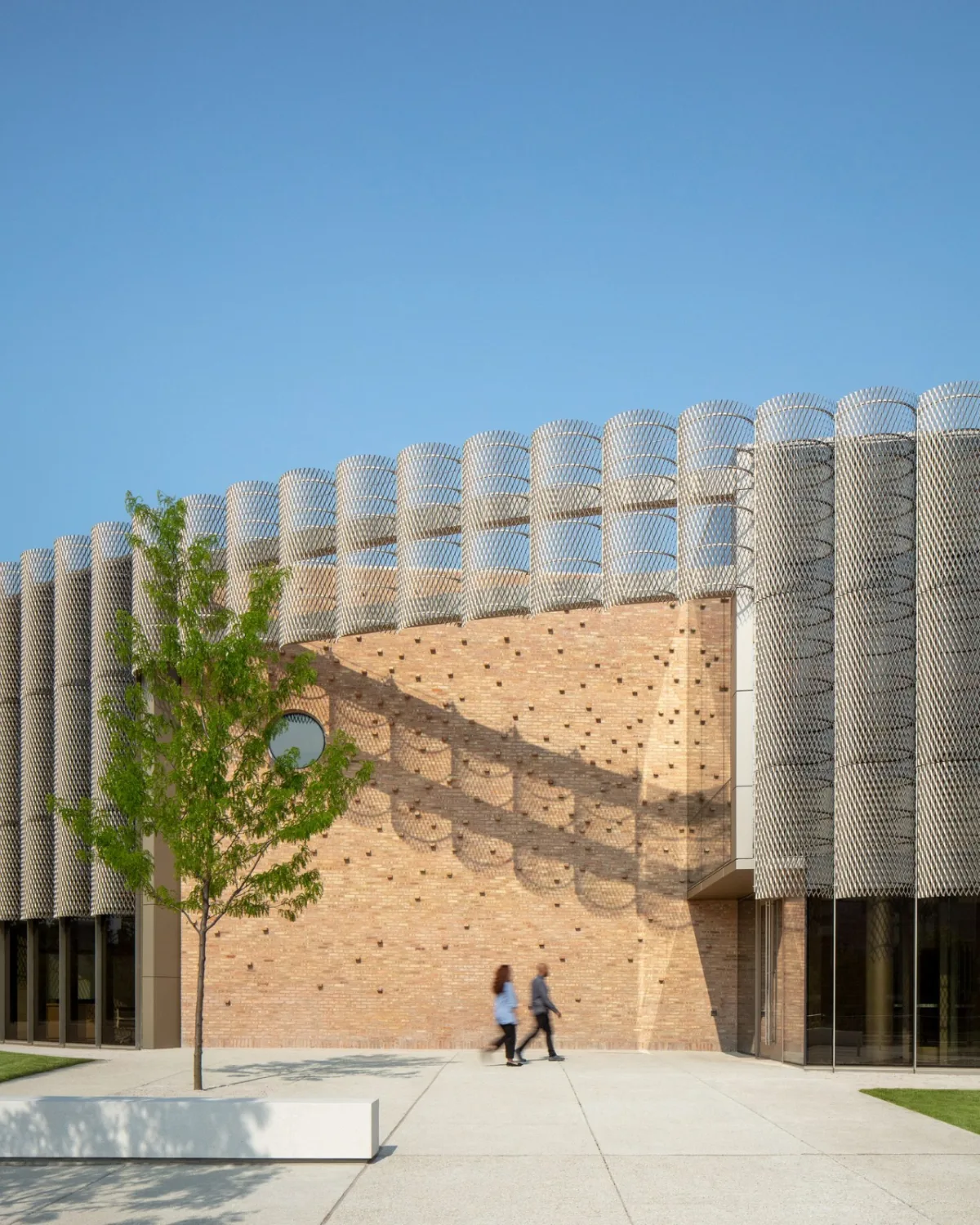BIM建筑|芝加哥公园区总部和体育馆 / John Ronan Architects