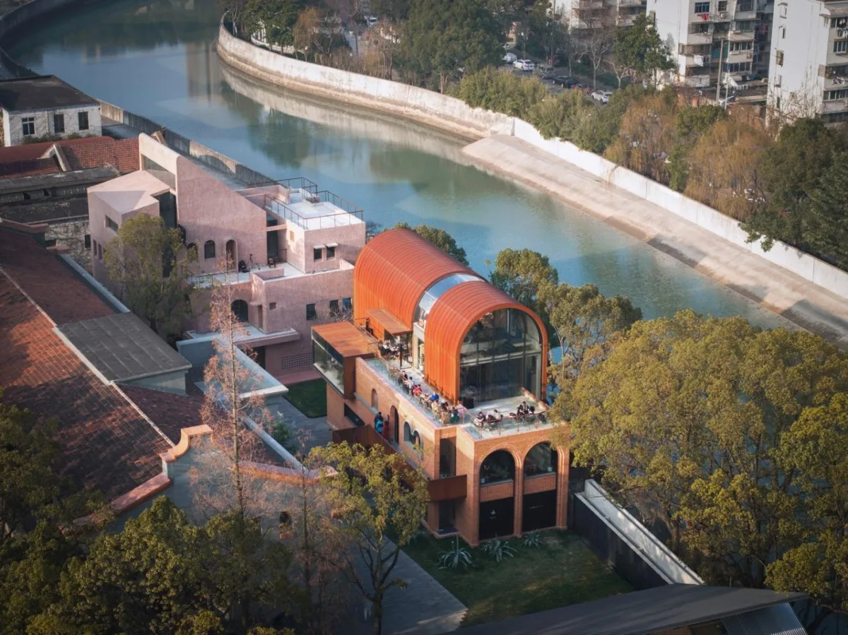 BIM建筑|53° ·EKA天物，上海 / 本哲建筑