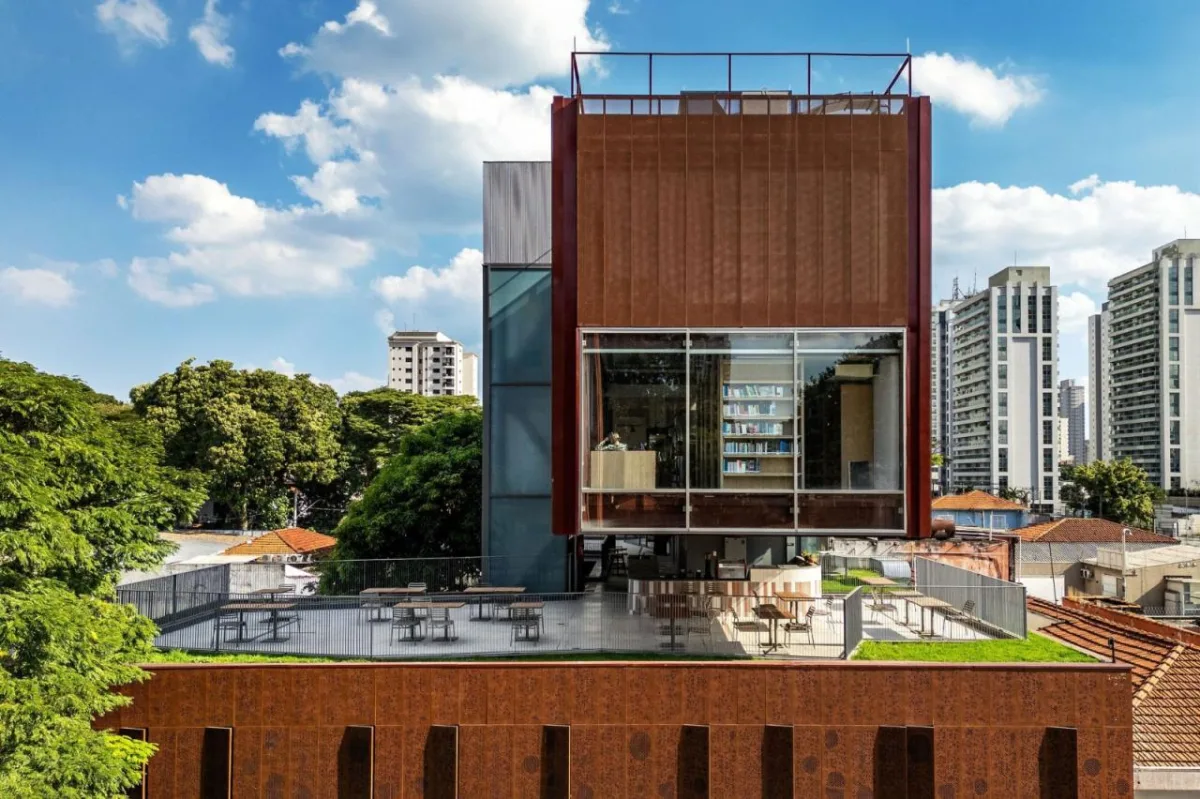 BIM建筑|鲁道夫斯坦纳大学 / Biselli Katchborian Arquitetos