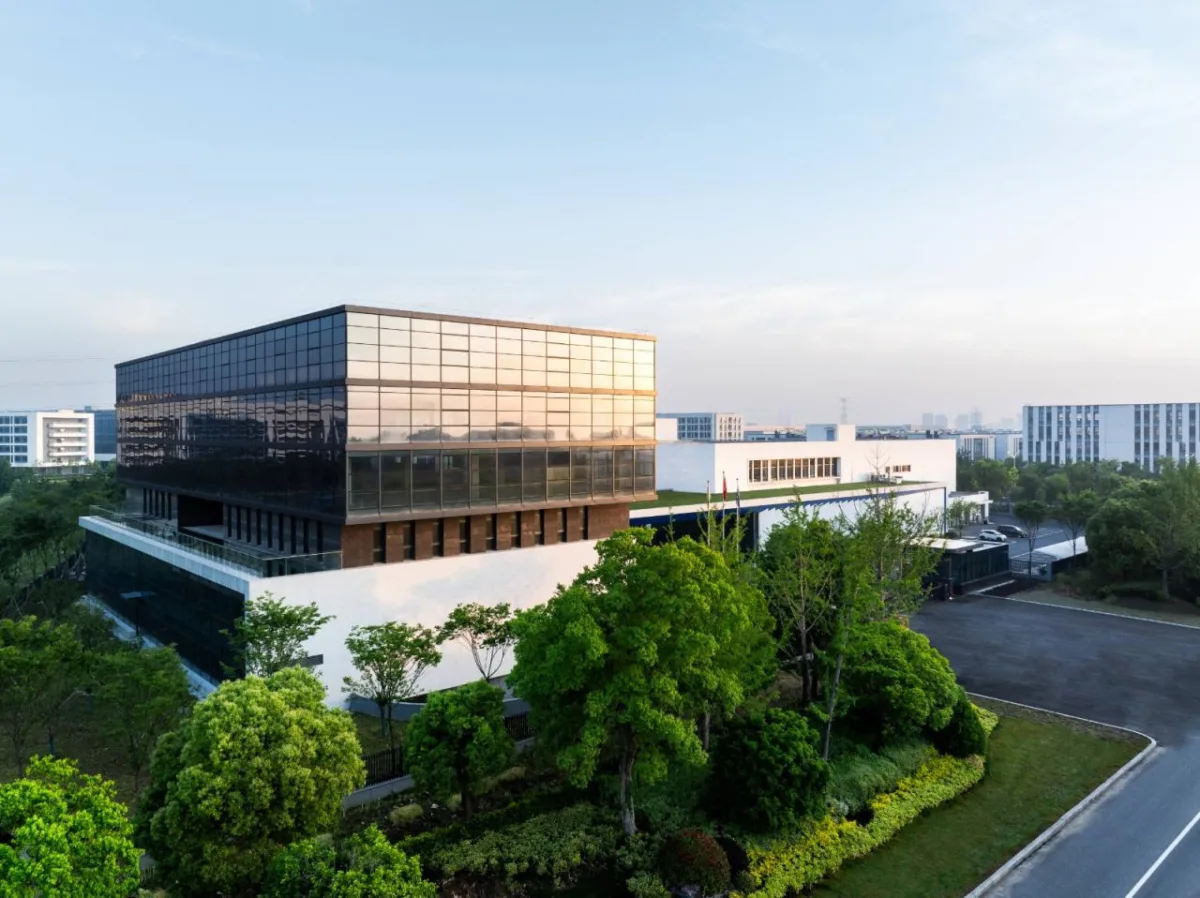 BIM建筑|美术馆语境下的温情工厂/ 田字格建筑事务所
