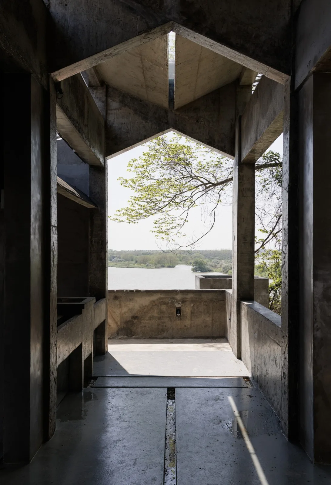 BIM建筑|龙游瀫馆水文展览馆 / 沚山建筑