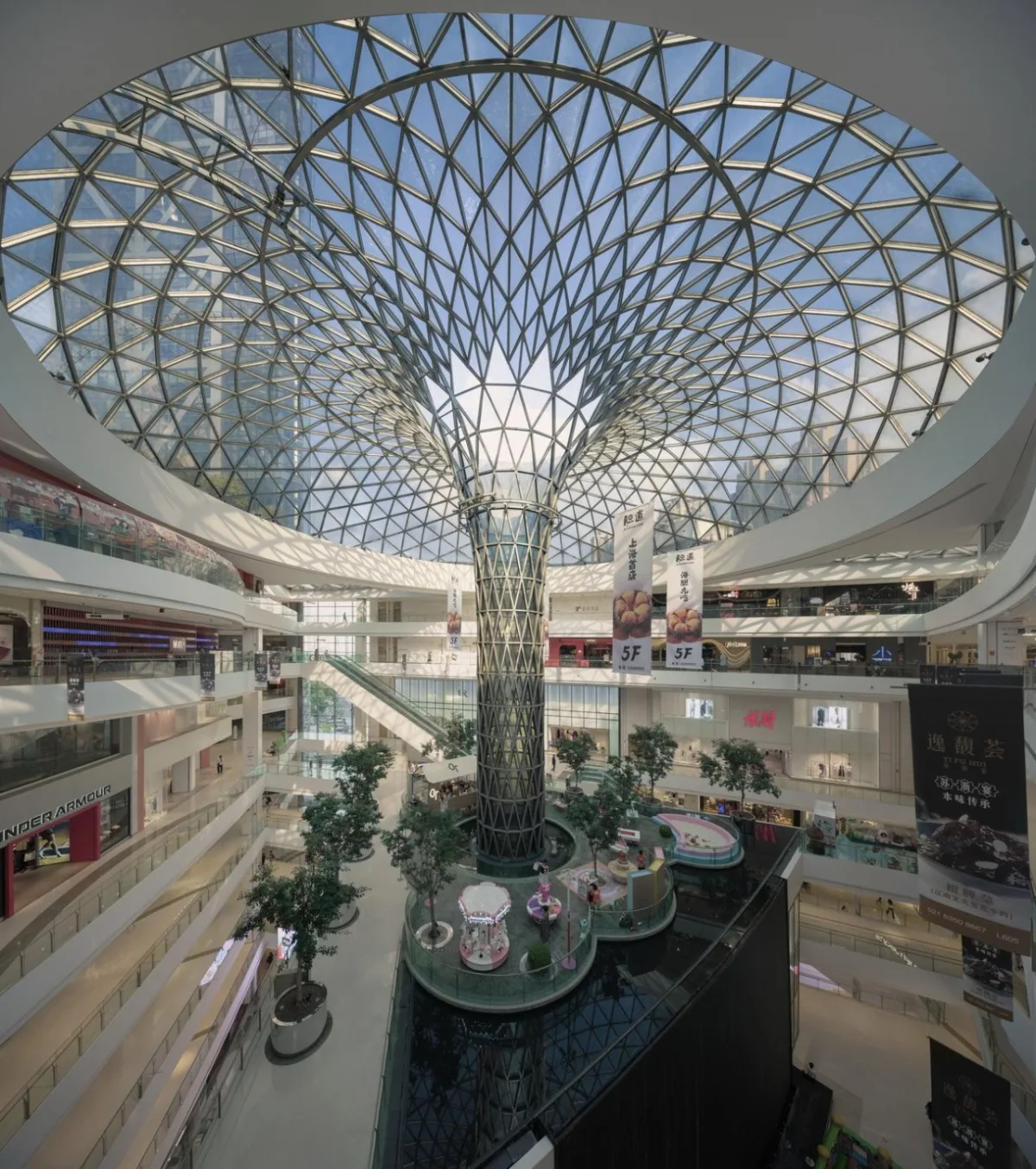 BIM建筑|在上海市中心营造“垂直城市绿洲”：LuOne凯德晶萃广场 / 萨夫迪建筑事务所