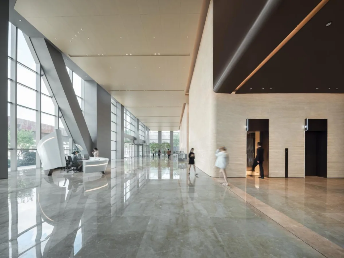 BIM建筑|在上海市中心营造“垂直城市绿洲”：LuOne凯德晶萃广场 / 萨夫迪建筑事务所