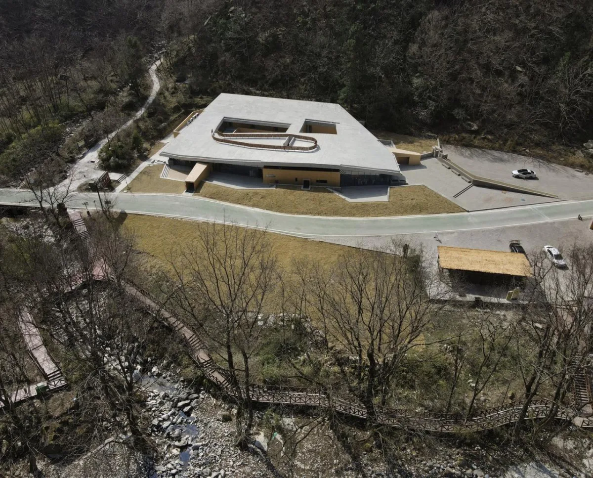BIM建筑|唐家河自然教育中心 / 合造社建筑设计
