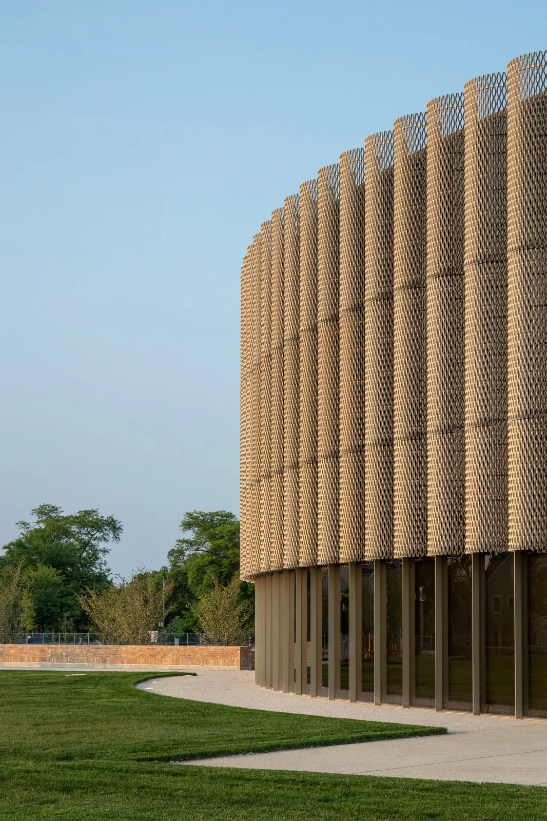 BIM建筑|芝加哥公园区总部和体育馆 / John Ronan Architects