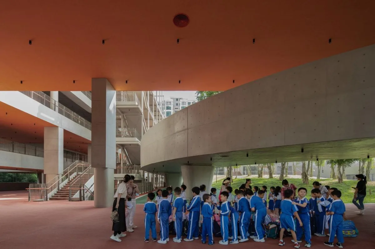 BIM建筑|深圳荔园外国语小学 / 直向建筑