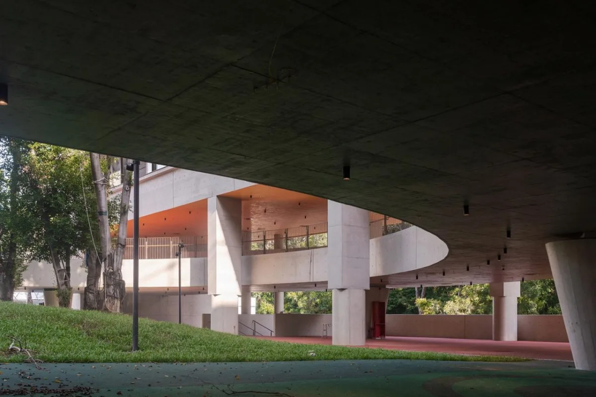 BIM建筑|深圳荔园外国语小学 / 直向建筑