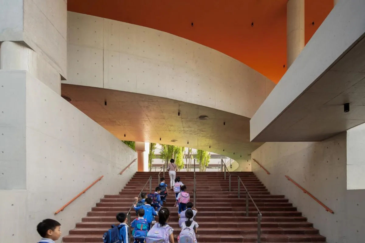 BIM建筑|深圳荔园外国语小学 / 直向建筑