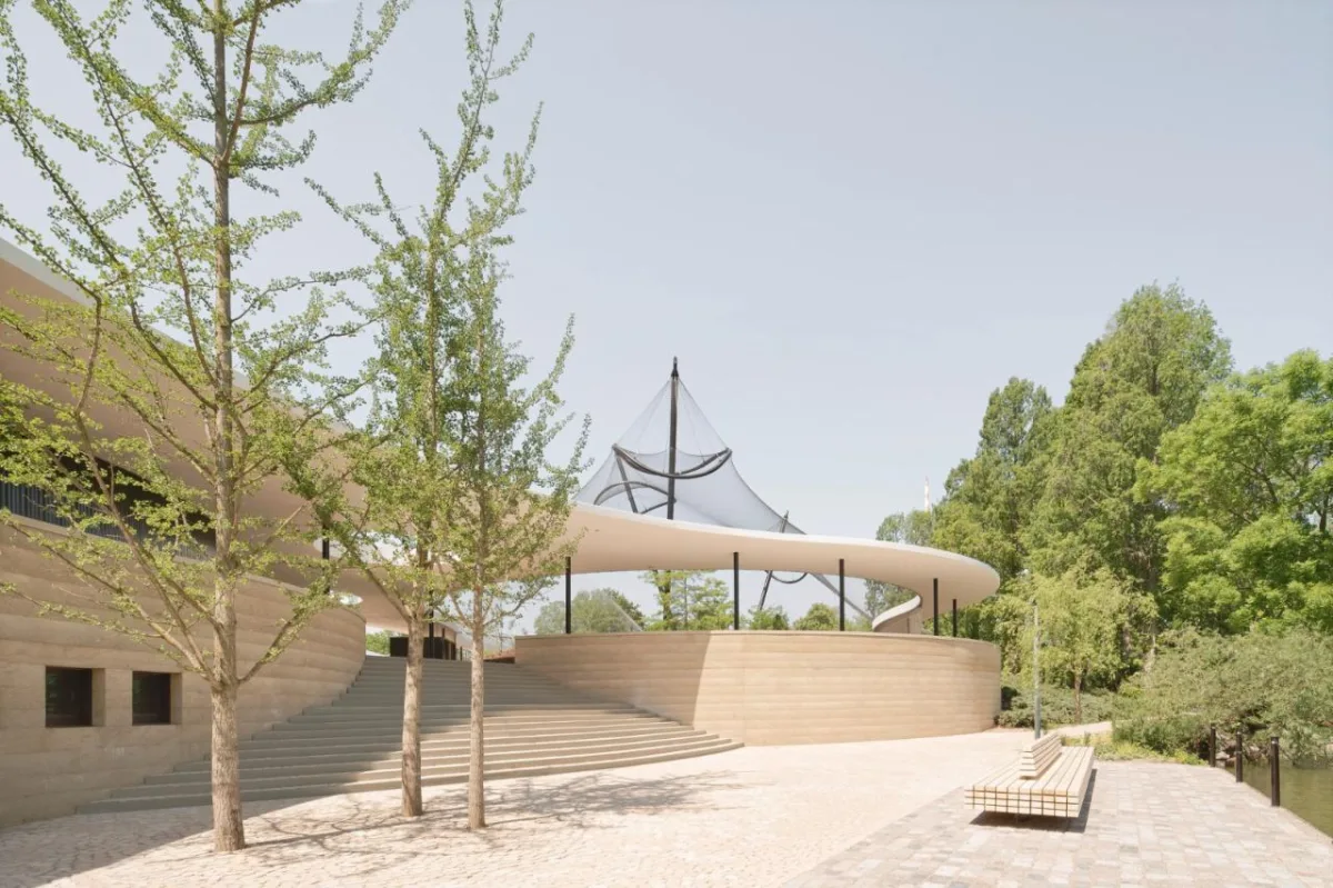 BIM建筑|路易森公园的绿色体验中心 / Bez+Kock Architekten