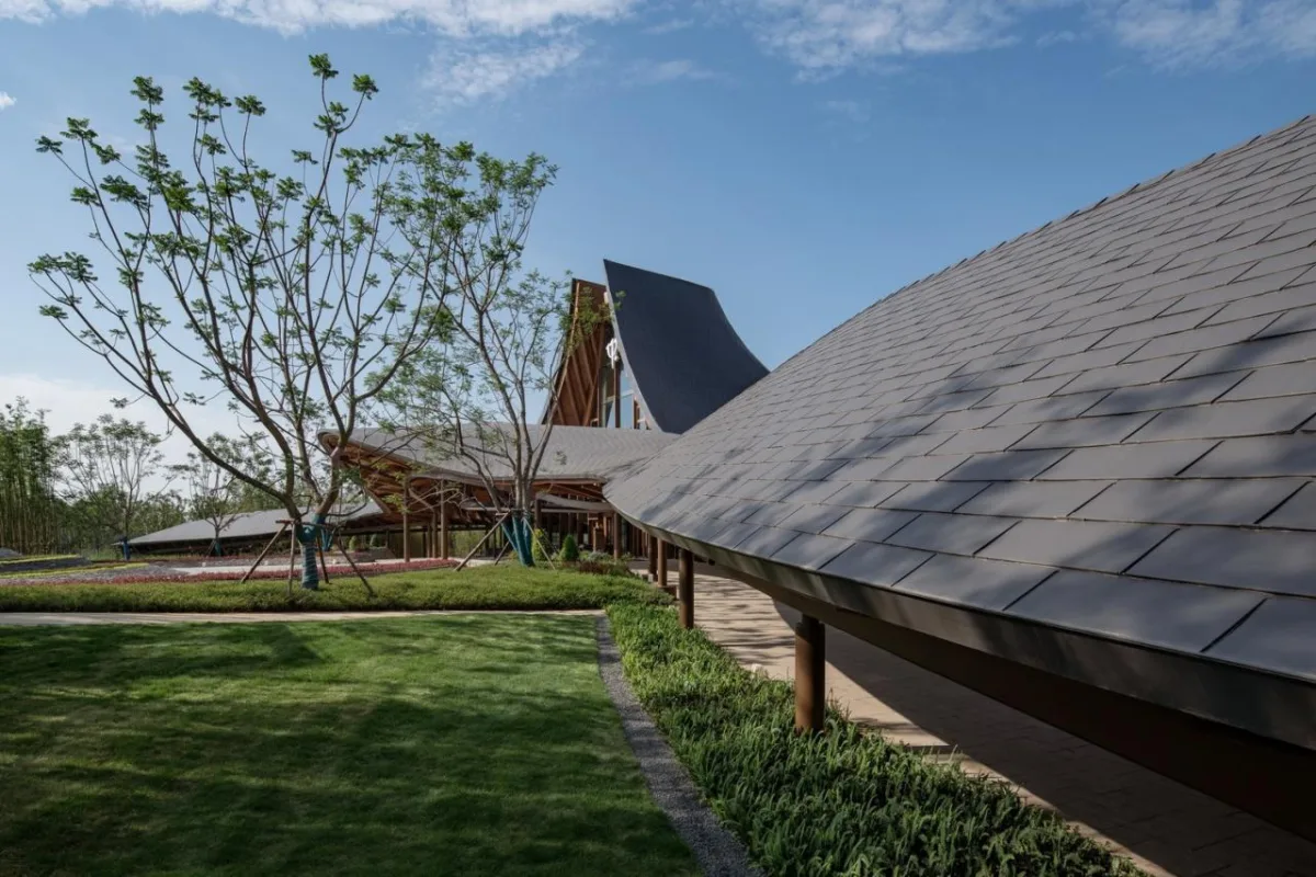 BIM建筑|“龙脊”- 地中海黑龙滩度假酒店 / AIM ARCHITECTURE