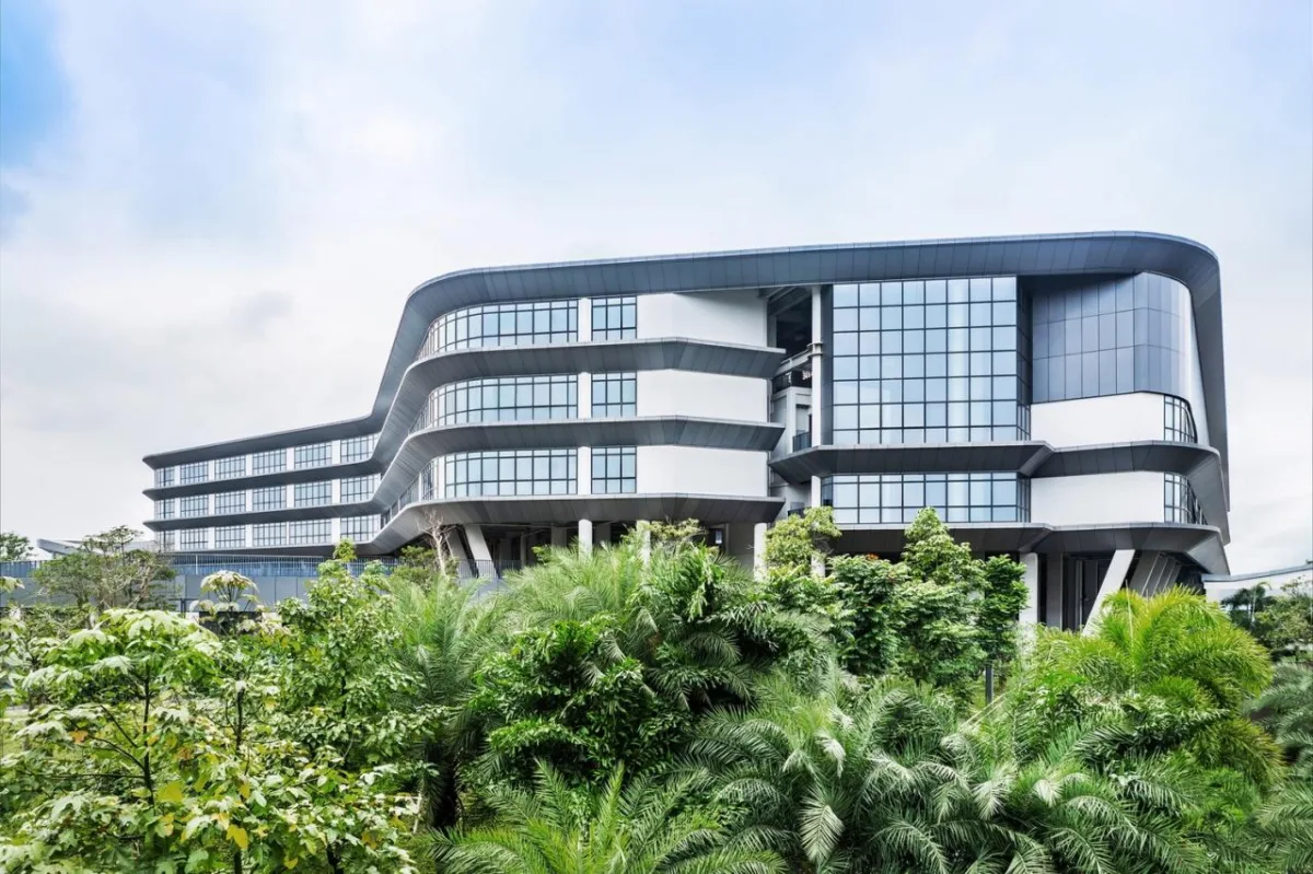 BIM建筑|北京大学附属中学海口学校 / Crossboundaries