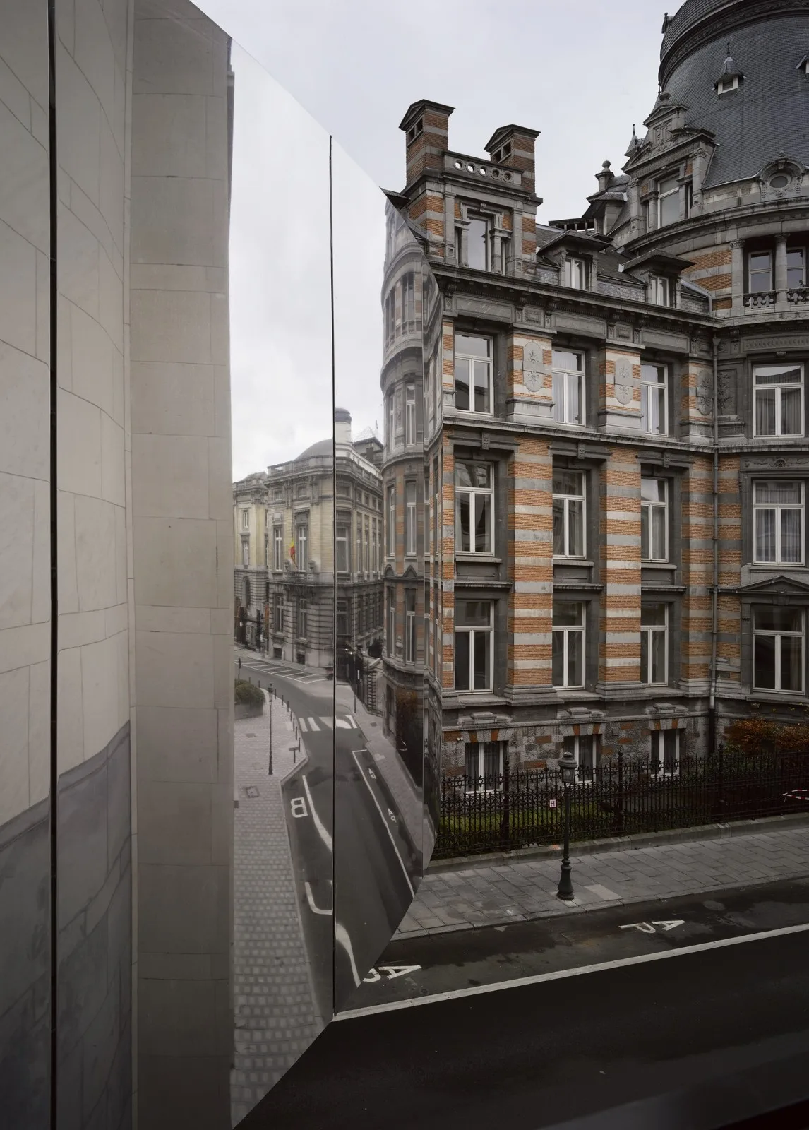 BIM建筑|Tondo 人行天桥 / OFFICE Kersten Geers David Van Severen