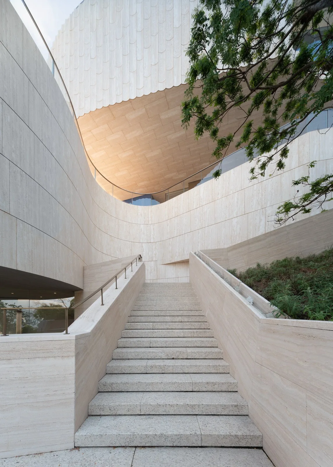 BIM建筑|招商局历史博物馆及微波山公园 / 都市实践