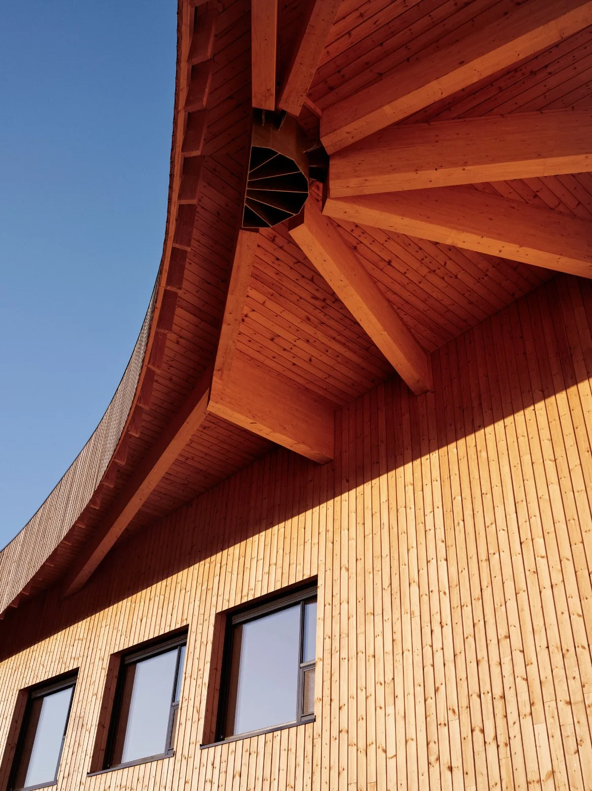 BIM建筑|Čoarvemátta 文化与教育中心 / Snøhetta + 70°N arkitektur + Joar Nango