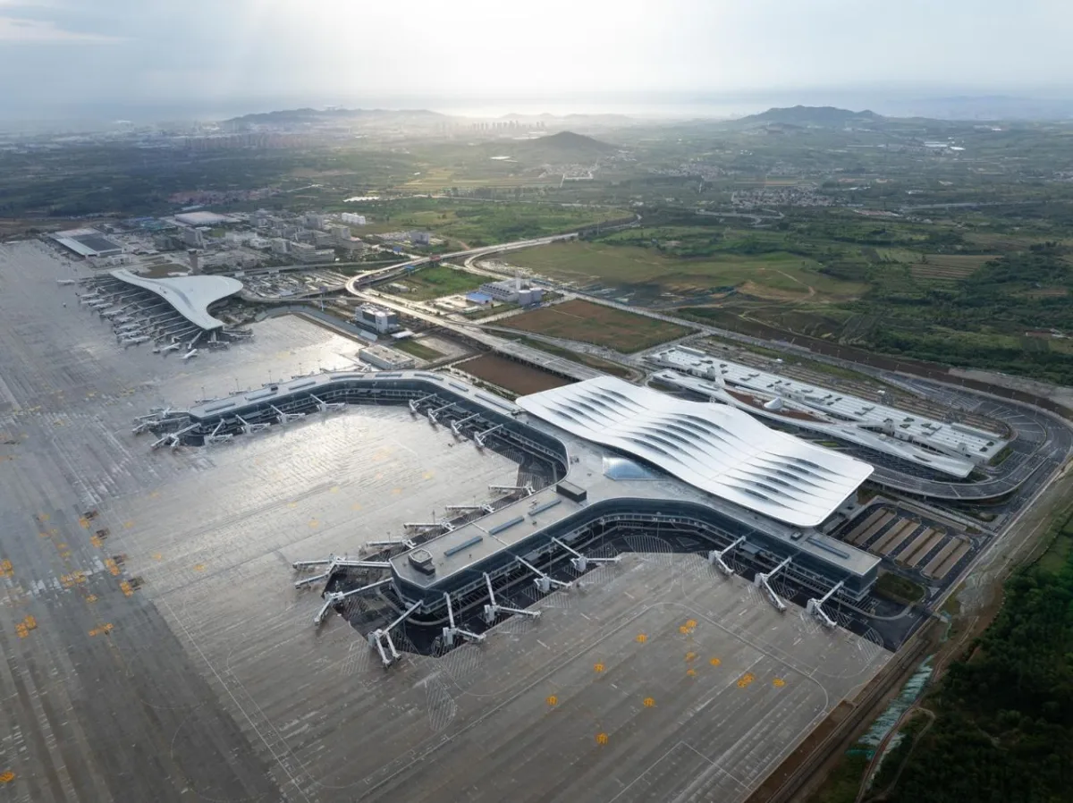 BIM建筑|烟台蓬莱国际机场二期 / 中国建筑西南设计研究院有限公司