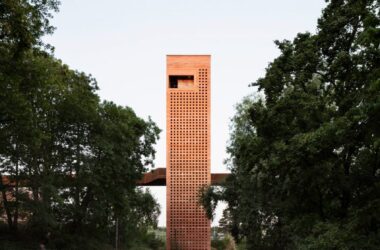 BIM建筑|莫诺工作室设计顶部穿孔混凝土停车场-BIM建筑网