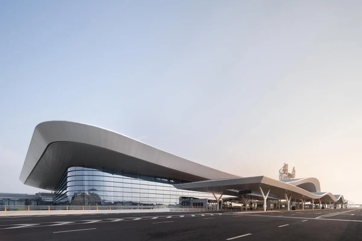 BIM建筑|烟台蓬莱国际机场二期 / 中国建筑西南设计研究院有限公司