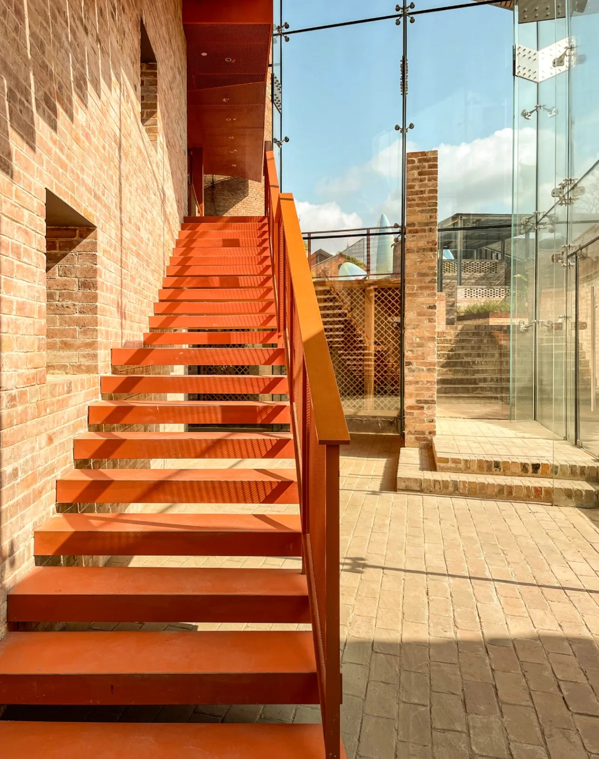 BIM建筑|烟筒插建院 / 刘克成设计工作室 + 众建筑