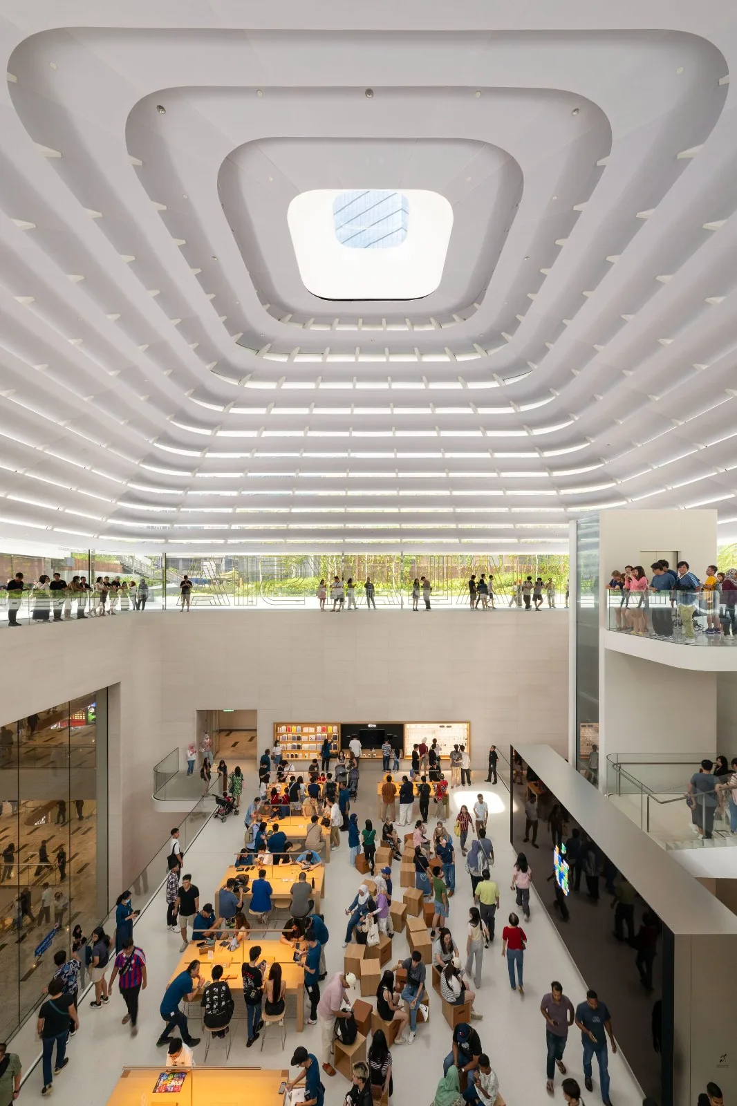 BIM建筑|苹果吉隆坡 TRX 店 / Foster + Partners