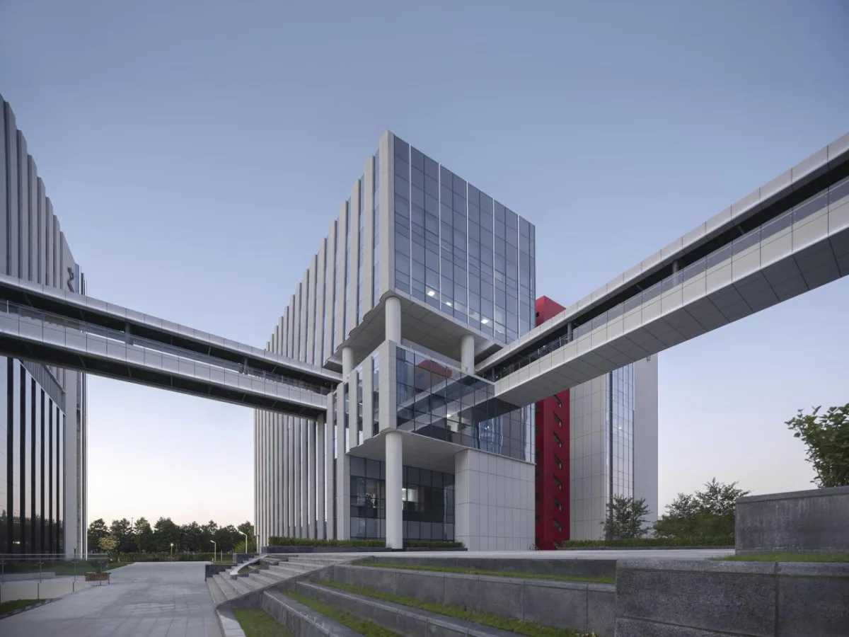 BIM建筑|北京亦庄细胞治疗研发中试基地 / 北京市工业设计研究院