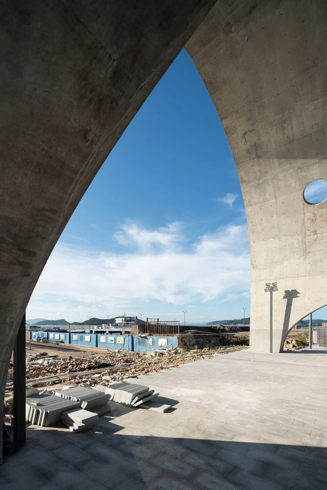 BIM建筑|虾峙客运站 / 致正建筑工作室