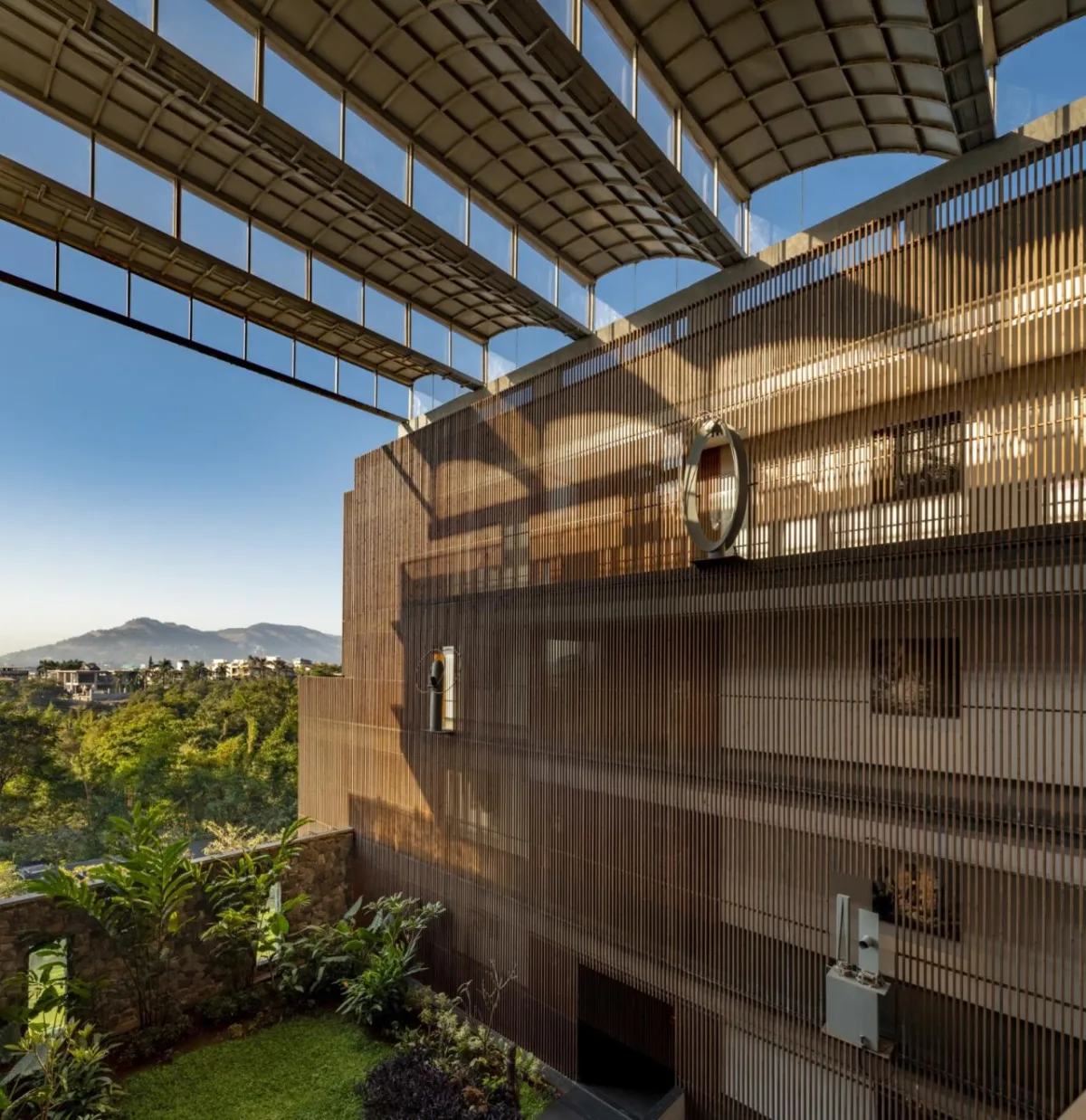 BIM建筑|雷迪森度假酒店及水疗中心 / Malik Architecture